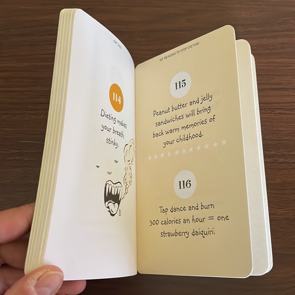 ✨3/$25✨ [hallmark] Eat This! 365 Reasons to Stop Dieting - Picture 5 of 6